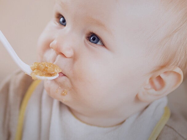 La première purée de légumes de bébé avec Nestlé Baby&Me La première purée de légumes de bébé avec Nestlé Baby&Me