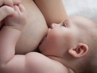 Ontdek bij Nestlé Baby&Me alle voordelen van borstvoeding en moedermelk