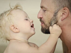 Baby papa lachen Baby papa lachen