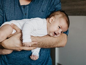 Comment soulager un bébé souffrant de coliques Comment soulager un bébé souffrant de coliques