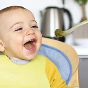 L'alimentation d'un bébé de 10 mois avec Nestlé Baby&Me L'alimentation d'un bébé de 10 mois avec Nestlé Baby&Me