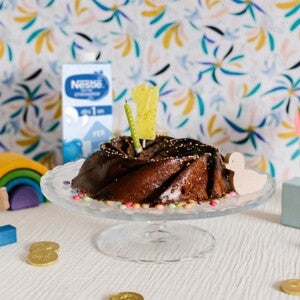 Gâteau d'anniversaire au chocolat Gâteau d'anniversaire au chocolat