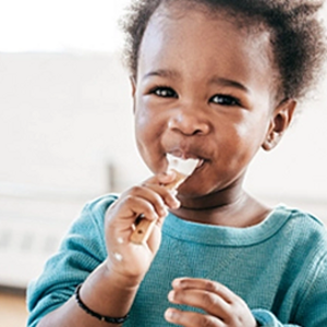L'alimentation d'un bébé de 14 mois avec Nestlé Baby&Me L'alimentation d'un bébé de 14 mois avec Nestlé Baby&Me
