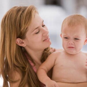 Bébé constipé que faire Nestlé Baby