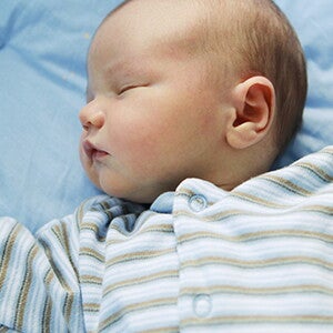 Comment aider bébé à mieux dormir