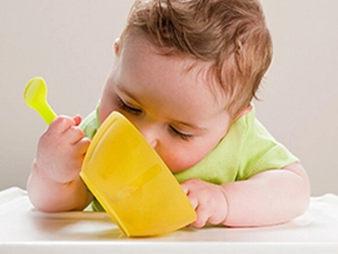 La première purée de légumes de bébé avec Nestlé FamilyNes