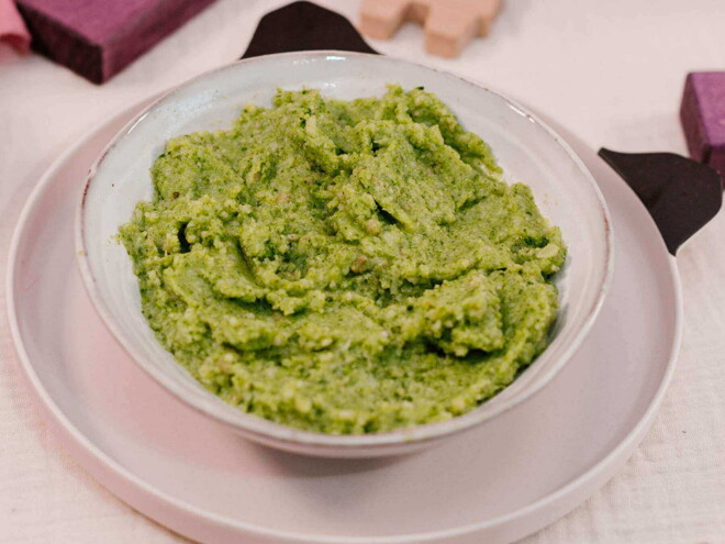 Recette bébé Purée de Brocolis et de Poulet Nestlé Baby Recette bébé Purée de Brocolis et de Poulet Nestlé Baby