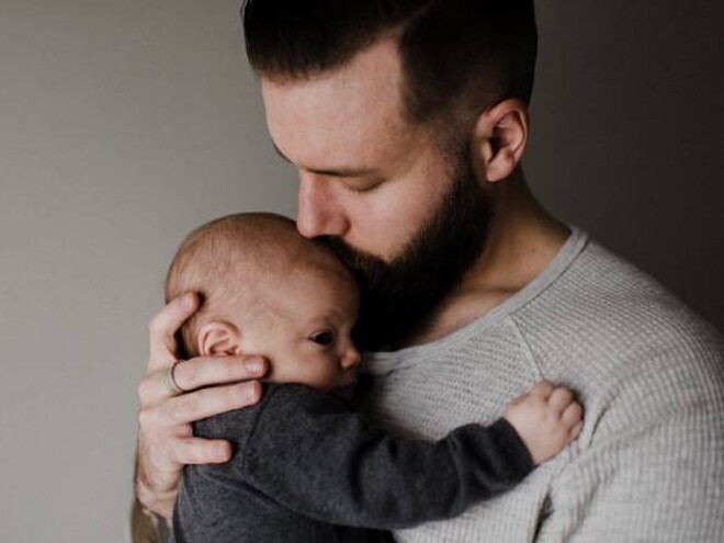 Mijn baby slaapt niet. Wat kan ik doen? Mijn baby slaapt niet. Wat kan ik doen?