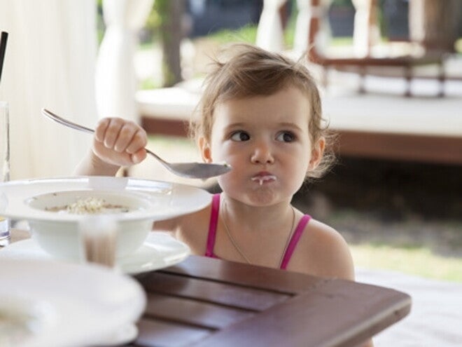 Schéma alimentaire pour un bébé de 6 mois: le premier vrai repas