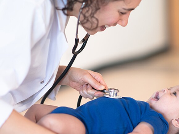 Vaccination de bébé – guide pour les parents