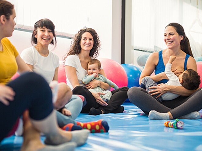 Vous vous sentez seule en tant que jeune maman ou papa ? 10 choses à faire avec bébé – qui sont aussi sympas pour vous