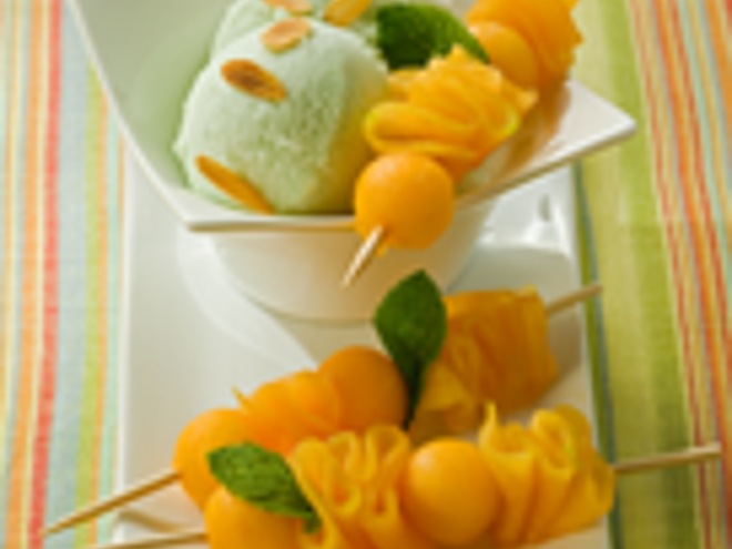 Sorbet met meloenspiesjes