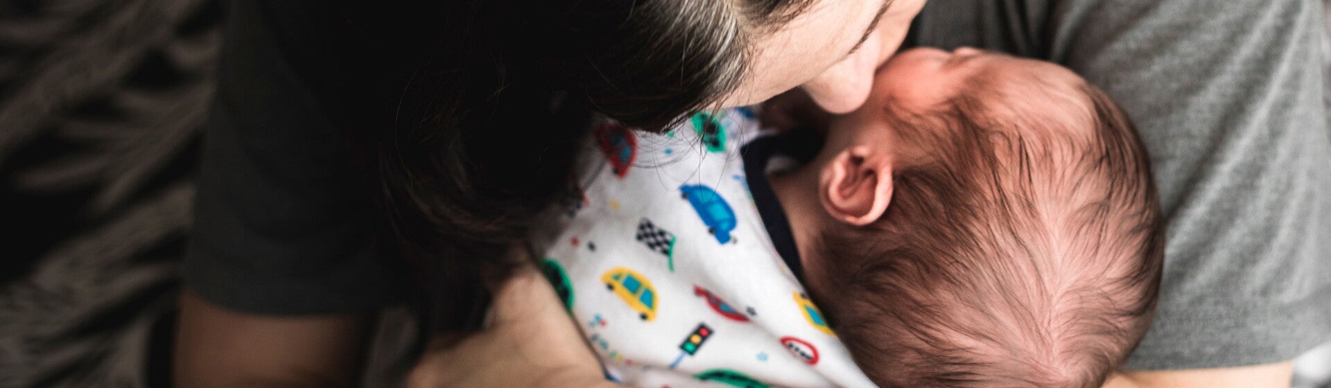 0-4-months-header 0 - 4 mois Évolution de bébé Nestlé Baby